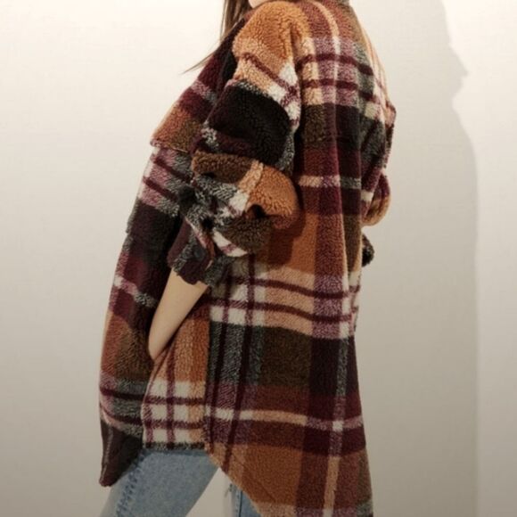 NWT American Eagle Outfitters  Sherpa Plaid Jacket/Shirt - Picture 2 of 15